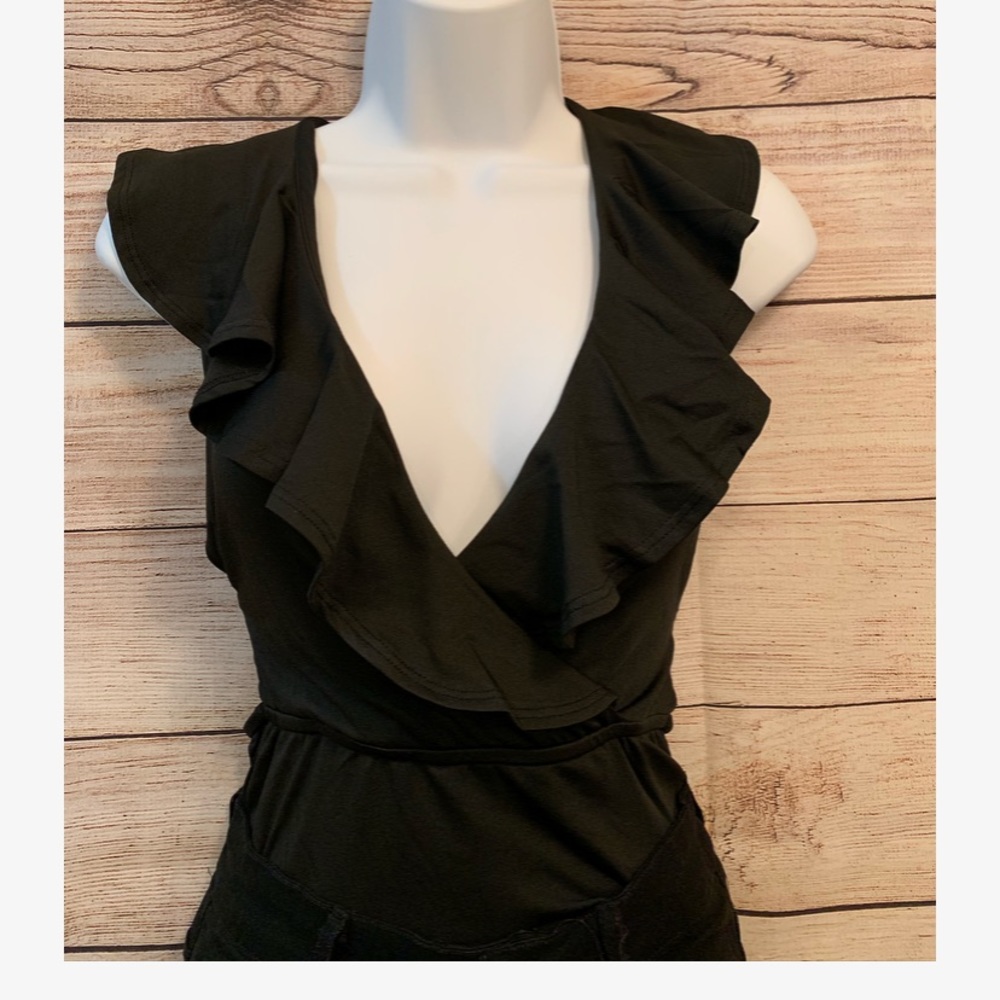 RUFFLED STRAPPY CROSSED BACK BODYSUIT - Picture 2 of 5